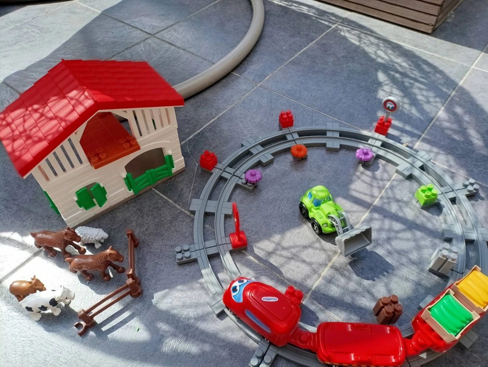 Ferme avec animaux 